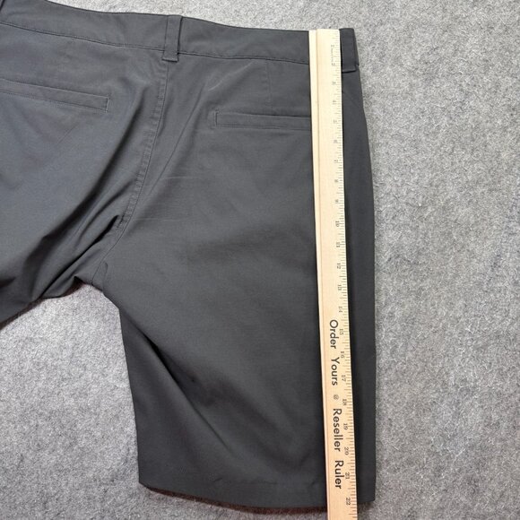 Helly Hansen Shorts Men L Gray 11" Performance Stretch - Picture 13 of 16